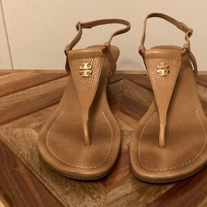 Tory Burch Tan Leather Sandals with Gold Logo